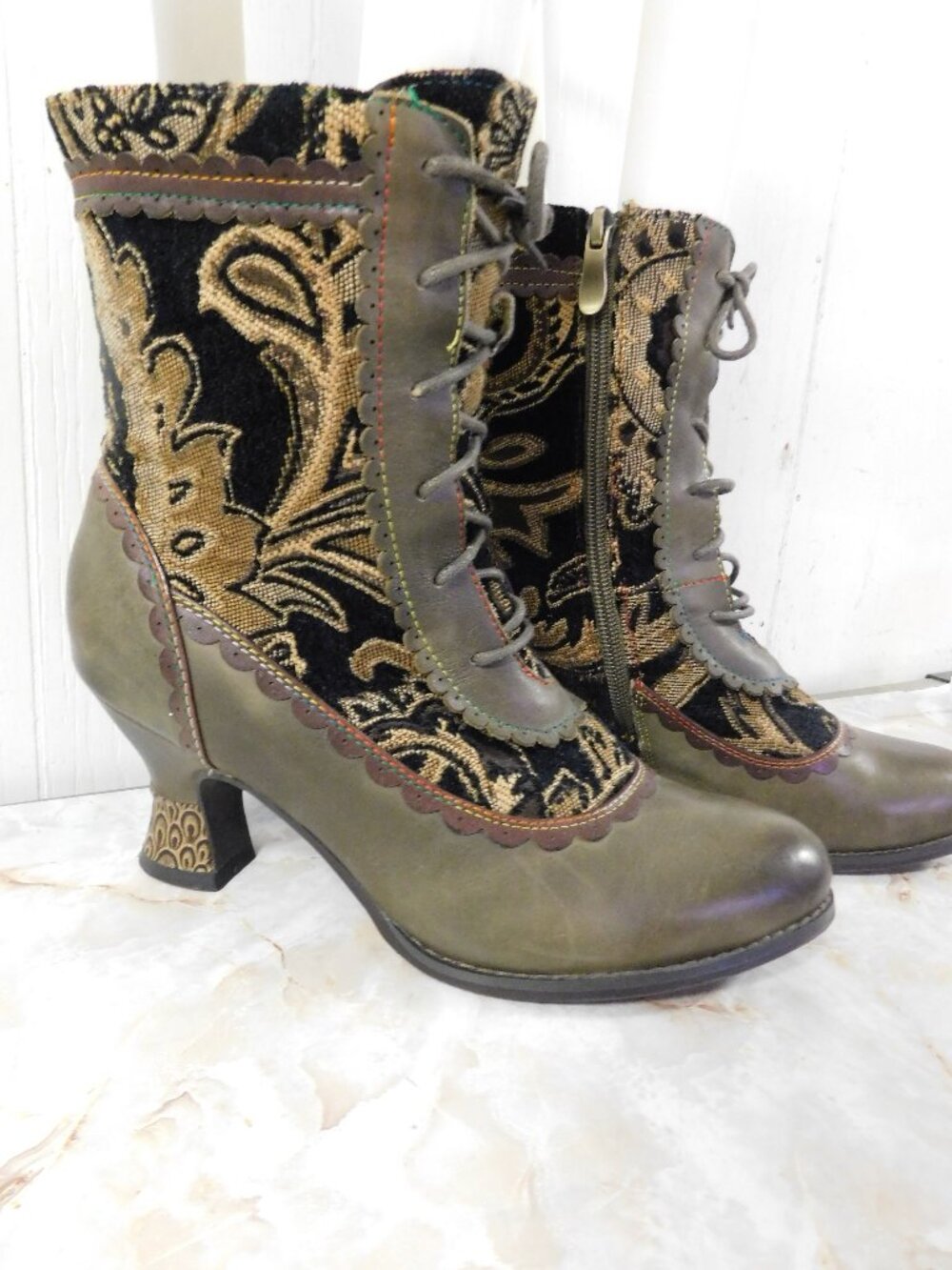 L' Artiste Spring Step BEWITCH Brown Carpet Leather sz 39Tapestry Ankle Boots - Picture 3 of 11